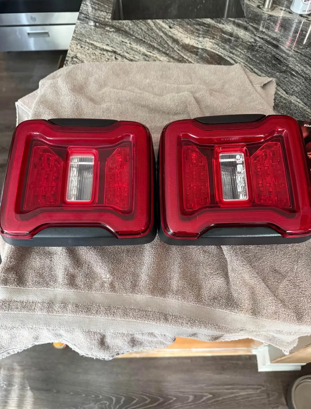 2025/12/1000280237.jpg Mopar OEM jeep wrangler unlimited Willy tail lights - Image 1