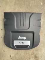 (OEM) Jeep 3.6L V6 engine cover.