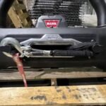 Warn VR EVO 10 electric winch and an ARB Stubby bumper assembly for jeep wrangler/gladiator modes. - Image 2